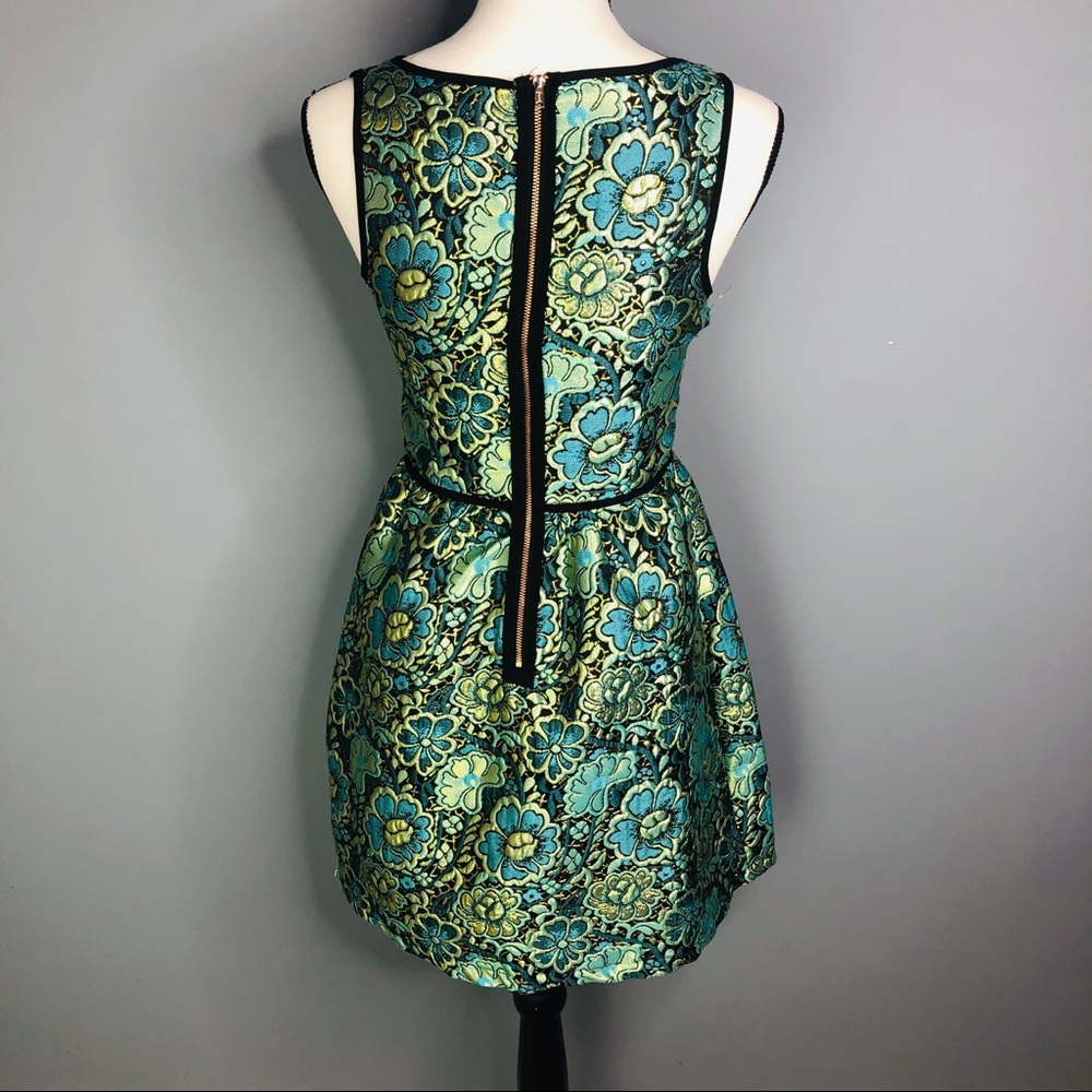 Metallic sleeveless dress size XS - Picture 5 of 8